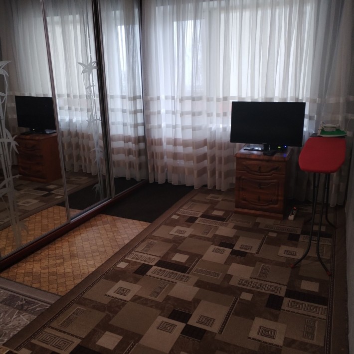 Продажа квартиры - фото 1