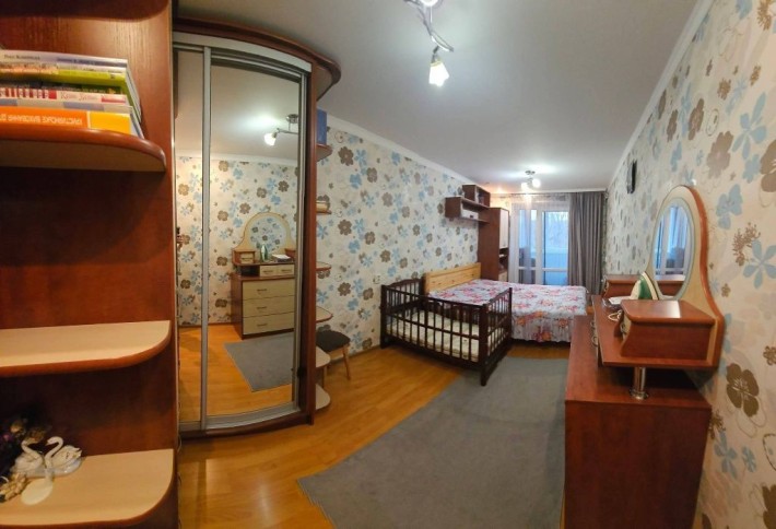 Продам 2-кім квартиру на другому поверсі - фото 1