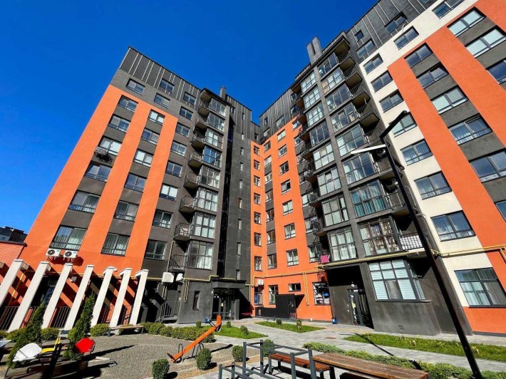 Продаж дворівневої квартири! Озерна - фото 1