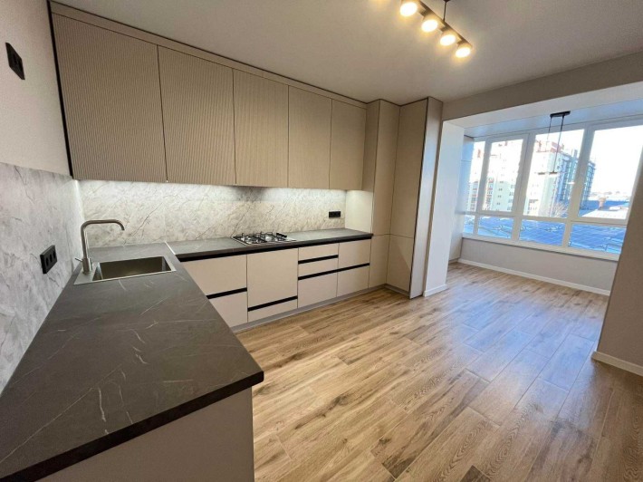 2к ,новобудова з ШИКАРНИМ РЕМОНТОМ, терміново - фото 1