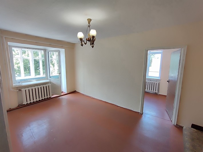 Продам квартиру в центрі міста Бар - фото 1