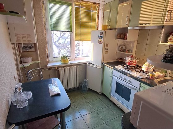 Продам 2х-кімнатну квартиру (3й, Степана Бандери , (Добролюбова)) Никополь