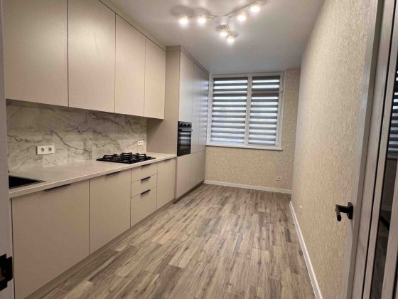 Велика та простора 2к з теплою підлогою! Заїжджай та живи! 41121 Хмельницкий