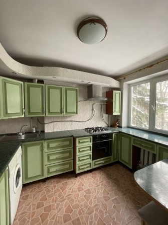 Продаж двокімнатноїквартири на Вишенці по проспекту Юності - фото 1