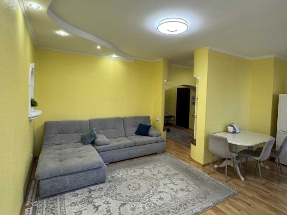 Трикімнатна квартира з ремонтом Хмельницкий