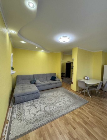 Трикімнатна квартира з ремонтом - фото 1