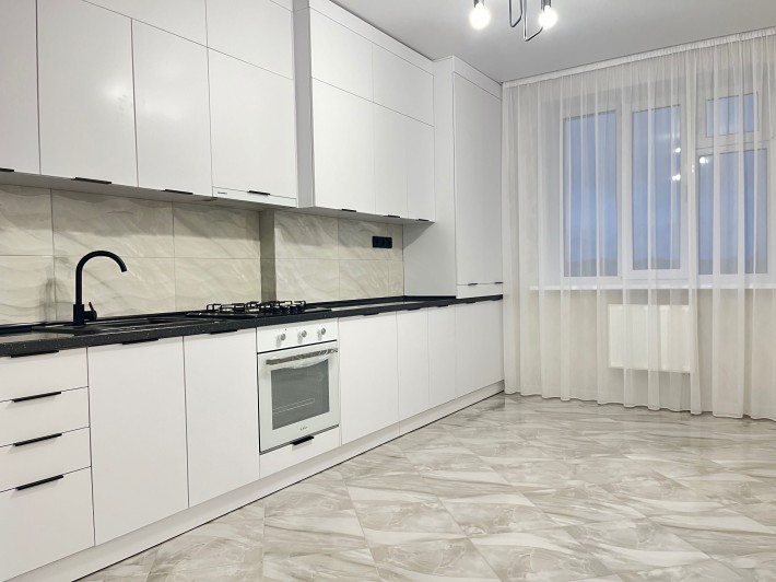 Продаж 1к квартири Рауш Озерна свіжий ремонт 61500 - фото 1