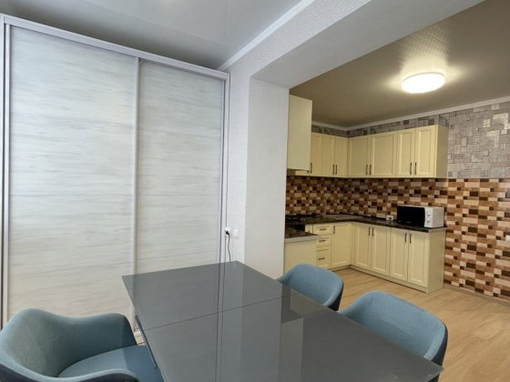 Простора 1к з хорошим ремонтом. Усе залишається в подарунок! 38037 Хмельницкий