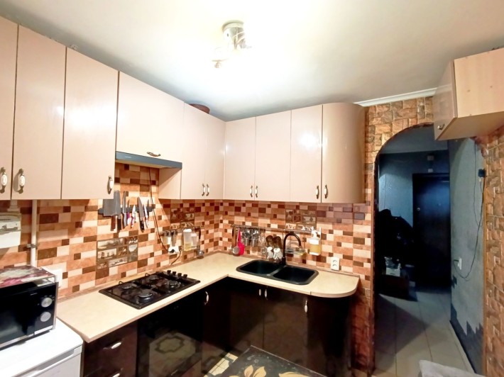 Продаю 1 кімнатну квартиру вул. М. Трембовецької - фото 1