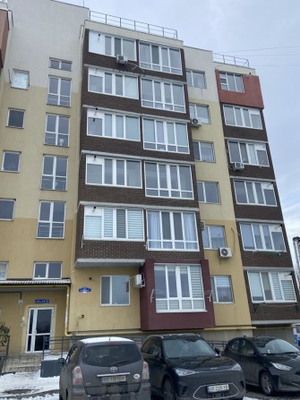 Продаж квартири без ремонту - фото 1