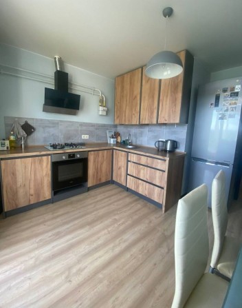 Світла 2к з великою кухнею 38954 - фото 1