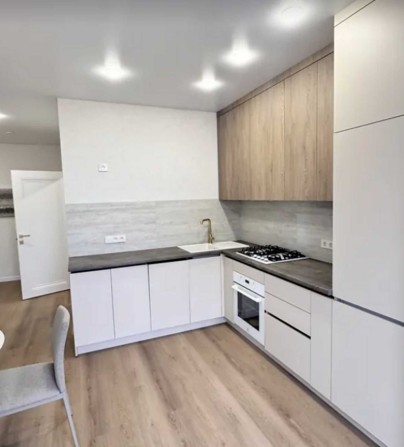 Двокімнатна квартира з ремонтом на третьому поверсі - фото 1