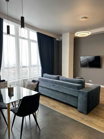 Терміново! Квартира з ремонтом на ОЗЕРНІЙ - фото 1