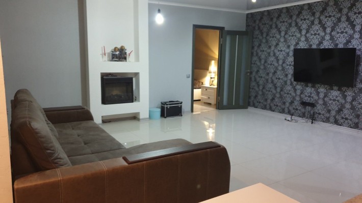 Унікальна простора 2к з хорошим ремонтом є тепла підлога1240 - фото 1