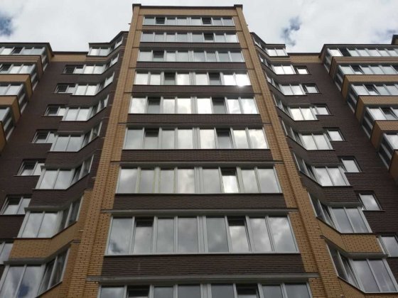 Продам 48 кв.м. поряд з центром Хмельницкий