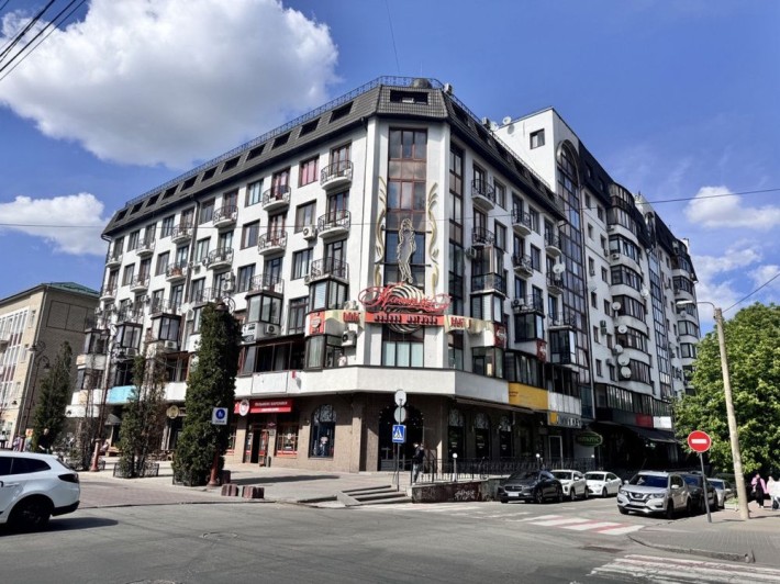 Продаж 3-х.квартири Центр 107 кв.м.,навпт. кінотеатру Шевченка «Пасаж» - фото 1