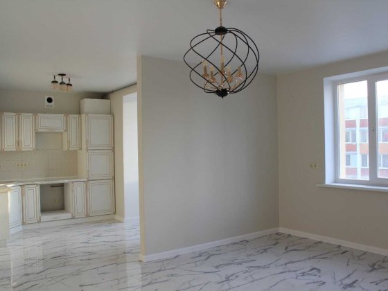 Простора двокімнатна квартира у мікрорайоні Виставка Хмельницкий