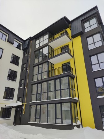 Квартира у новобудові з власним паркомісцем - фото 1