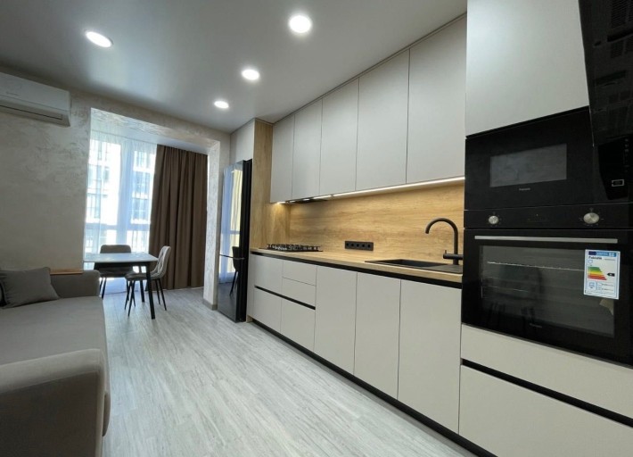 Продам 2к. квартиру ЖК Днепровская Брама Слобожанский - фото 1