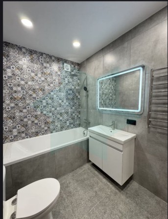 Продам 3 х ком с новым ремонтом Днепровская Брама - фото 1