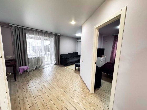 Продам 2-к квартиру с ремонтом на ж/м Слобожанское, левый берег Слобожанське