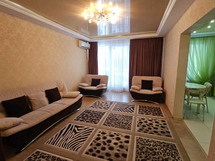 Продам 3-к квартиру в ЖК Олимпик-2, ул. 8 Марта / Слобожанское - фото 1