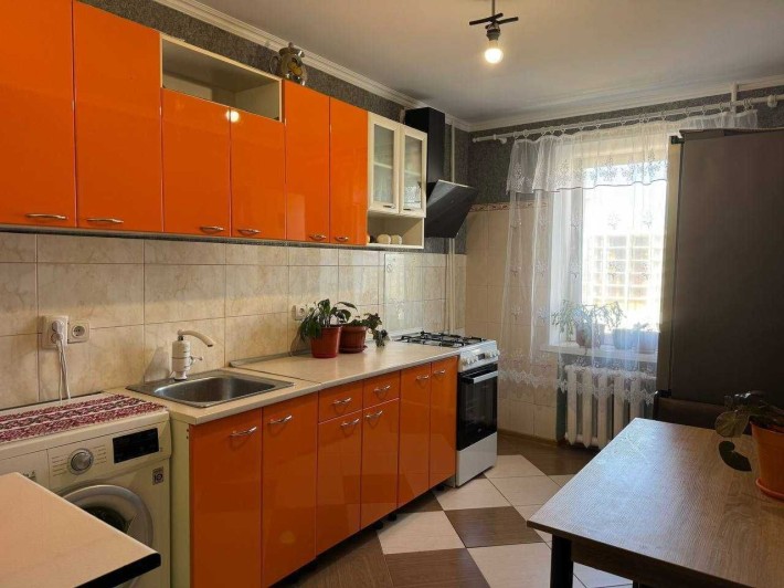 Продам 3к квартиру смт Слобожанське Лівий берег Цегляний будинок - фото 1