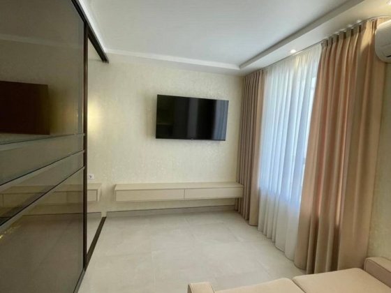 Продаж 2к квартири, Дніпровська брама 2