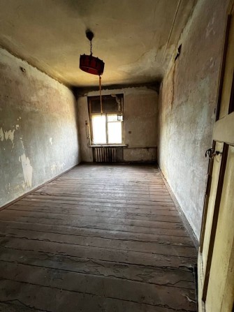 Продається 2 кімнатна квартира, на 3 поверсі . - фото 1