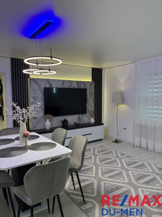 Продається простора 3-кімнатна квартира в місті Тячів - фото 1