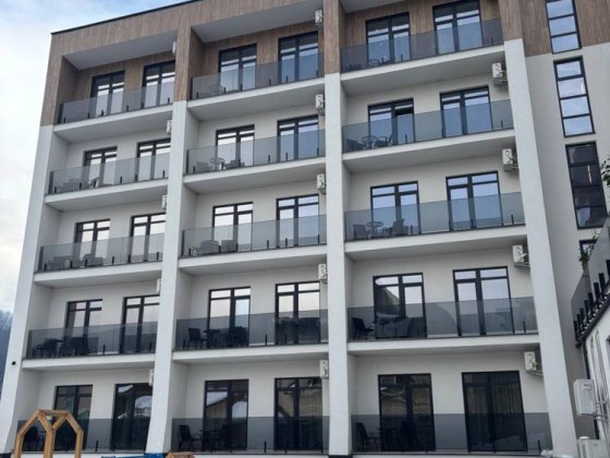 Інвестиційна квартира (2-кімнатна) Русская Поляна