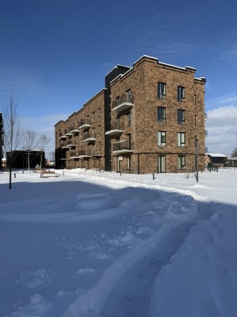 Власник 2км.кв в зданому будинку - фото 1