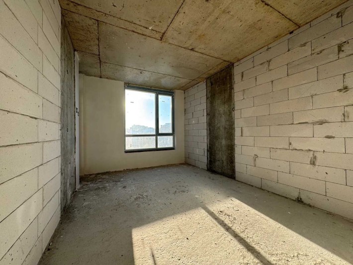 Простора однокімнатна з балконом - фото 1