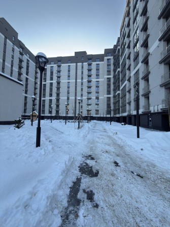 ТЕРМІНОВО ‼️Продаж зданої 3 кімнатної квартири з чорновими роботами - фото 1