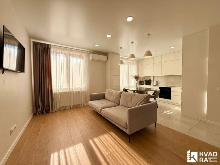 Продаж просторої однокімнатної квартири з ремонтом у Європейське  Сіті - фото 1