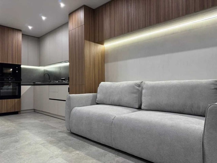 Велика однокімнатна з стильим ремонтом - фото 1