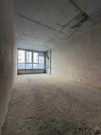 Велика двостороння 1-квартира в обжитому будинку - фото 1