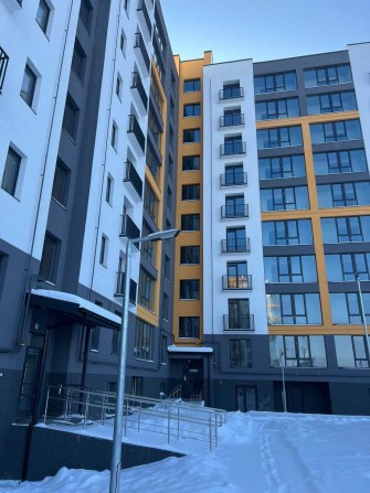 Продається простора 2-х км.кв. з красивим плануванням - фото 1