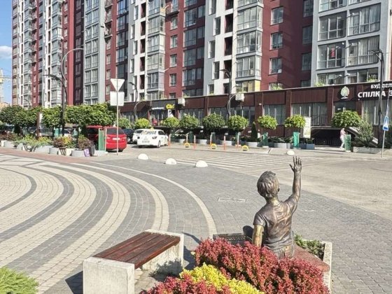 1 кімнатна (Дешево терміново)Княгинин. Центр Криховцы