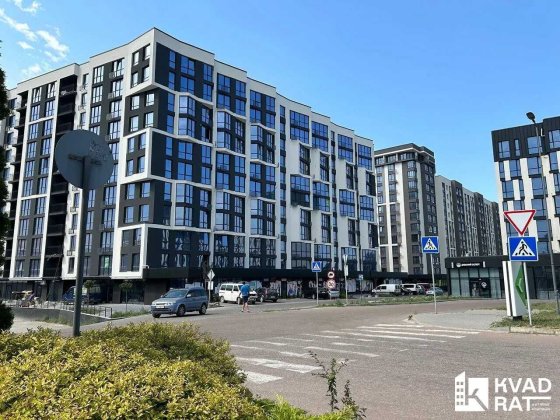 Повністю укомплектована 1к квартира, Паркова Алея, газове опалення Угорники