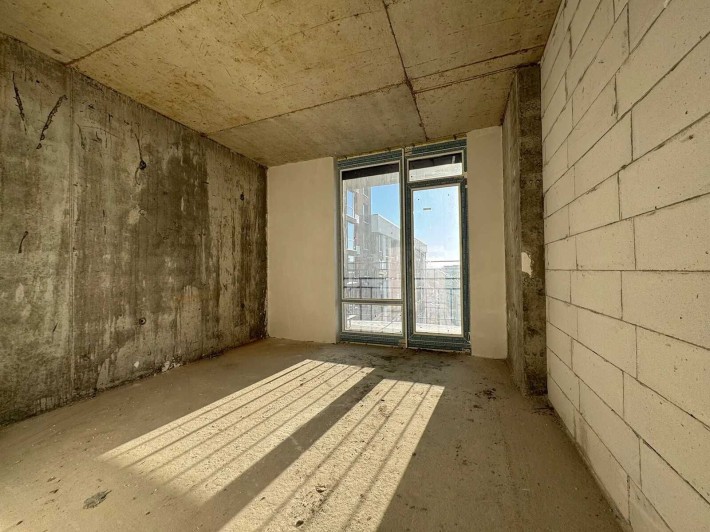 Однокімнатна з відкритим балконом та видом на гори - фото 1