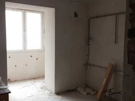 Продається 2 к.квартира під ремонт! Паркова Алея Угорники