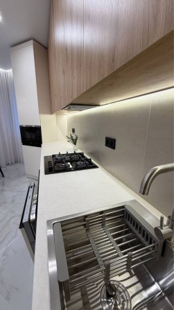 Продаж 1,5 кім. квартири з ремонтом біля озера, краєвид - що надихає! - фото 1