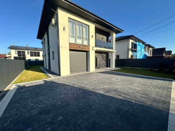 Продаю розкішний  приватний будинок з якісним  ремонтом. Криховцы