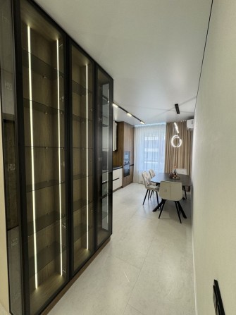 Трикімнатна квартира на березі Міського Озера - фото 1