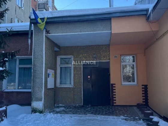 Продам 2к квартиру в Тисменеці 46 м2, під ремонт Тысменица