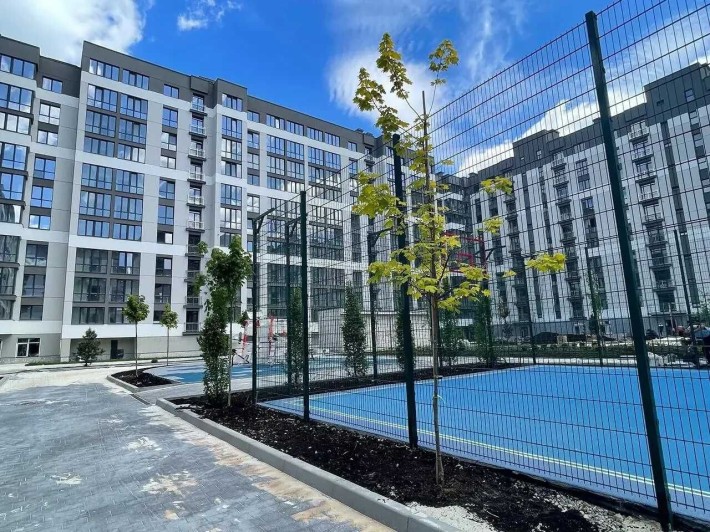 Однокімнатна з частковим ремонтом біля озера - фото 1