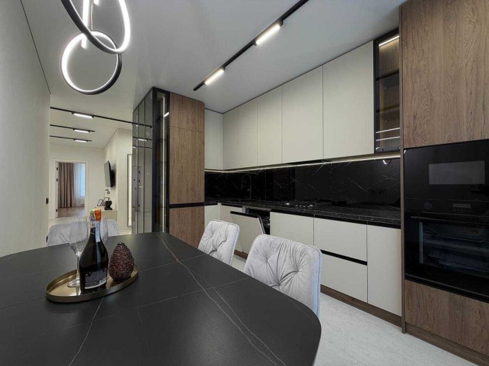 продаю 3 кімнатну кімнатну квартиру біля озера - фото 1