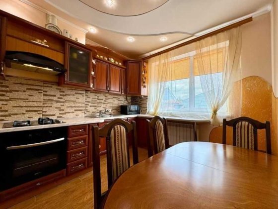 3-кімнатна квартира з РЕМОНТОМ! ДЕРЖПРОГРАМИ! Богородчани