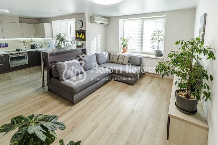 Квартира, 4к. Євроремонт. с. Крюківщина, Бучанський район - фото 1